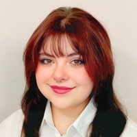 Aneta - lektorka Jazykové školy TOPLINGVA Lektorka jazykových kurzů Jazykové školy TOPLINGVA specializující se na výuku angličtiny.