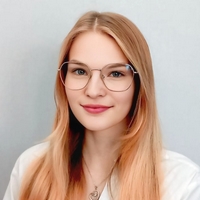 Anna - lektorka Jazykové školy TOPLINGVA Lektorka jazykových kurzů Jazykové školy TOPLINGVA specializující se na výuku angličtiny.