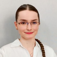 Lektorka jazykových kurzů Jazykové školy TOPLINGVA specializující se na výuku angličtiny a japonštiny.