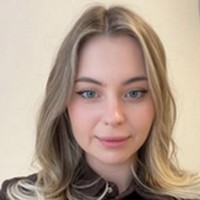 Lektorka jazykových kurzů Jazykové školy TOPLINGVA specializující se na výuku češtiny pro cizince.