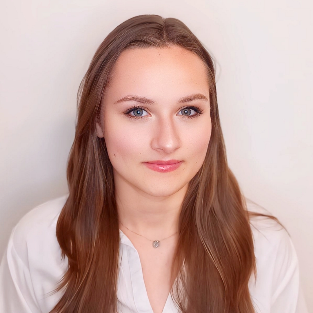 Lektorka jazykových kurzů Jazykové školy TOPLINGVA specializující se na výuku angličtiny.