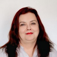 Lektorka jazykových kurzů Jazykové školy TOPLINGVA specializující se na výuku angličtiny, němčiny a českého jazyka pro cizince.