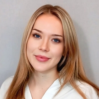 Lektorka jazykových kurzů Jazykové školy TOPLINGVA specializující se na výuku angličtiny a španělštiny.