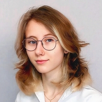 Lektorka jazykových kurzů Jazykové školy TOPLINGVA specializující se na výuku angličtiny. 